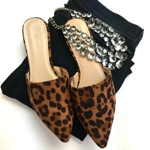 Wild Diva Lounge Leopard Mule Size 7